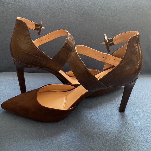 New very classic and elegant shoes with 4” heels by Unisa size 9 - Picture 14 of 16